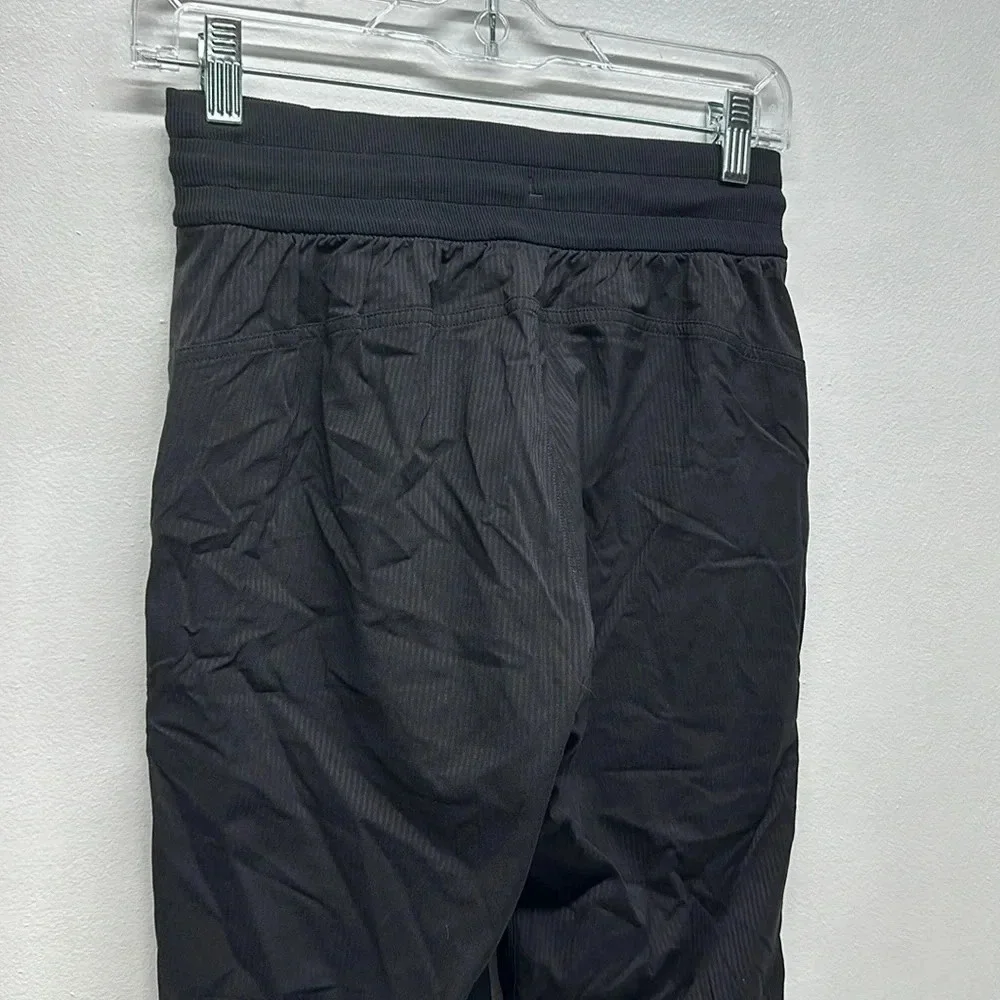Lululemon Beyond the Studio Crop Pants Cropped Pant Microstriped Black Size 4